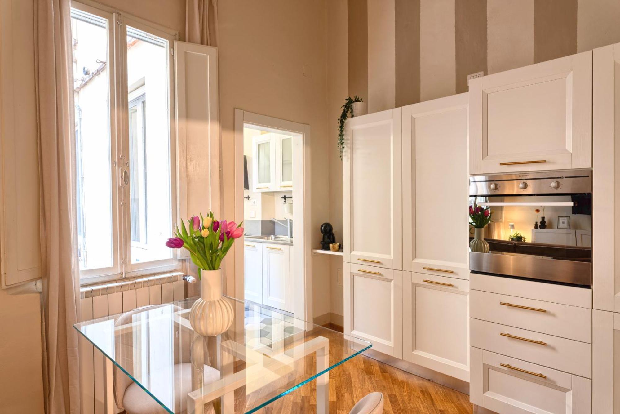 Loggia 17 Apartment